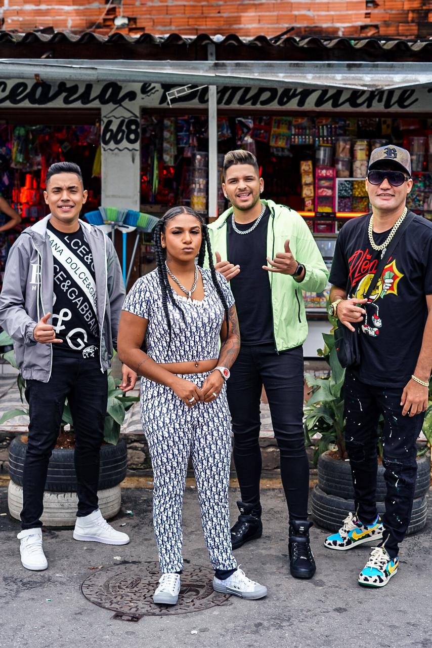 A Turma da Bregadeira grava videoclipe com Mc Danny e influenciadores em SP